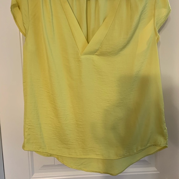 H&M yellow blouse - Picture 3 of 3